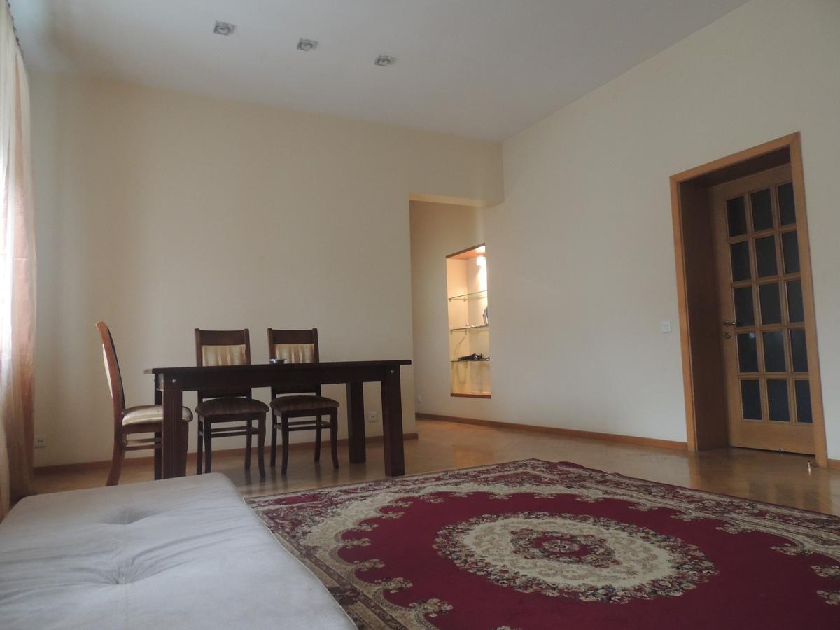 Clock Tower Apartment In Baku Exteriör bild