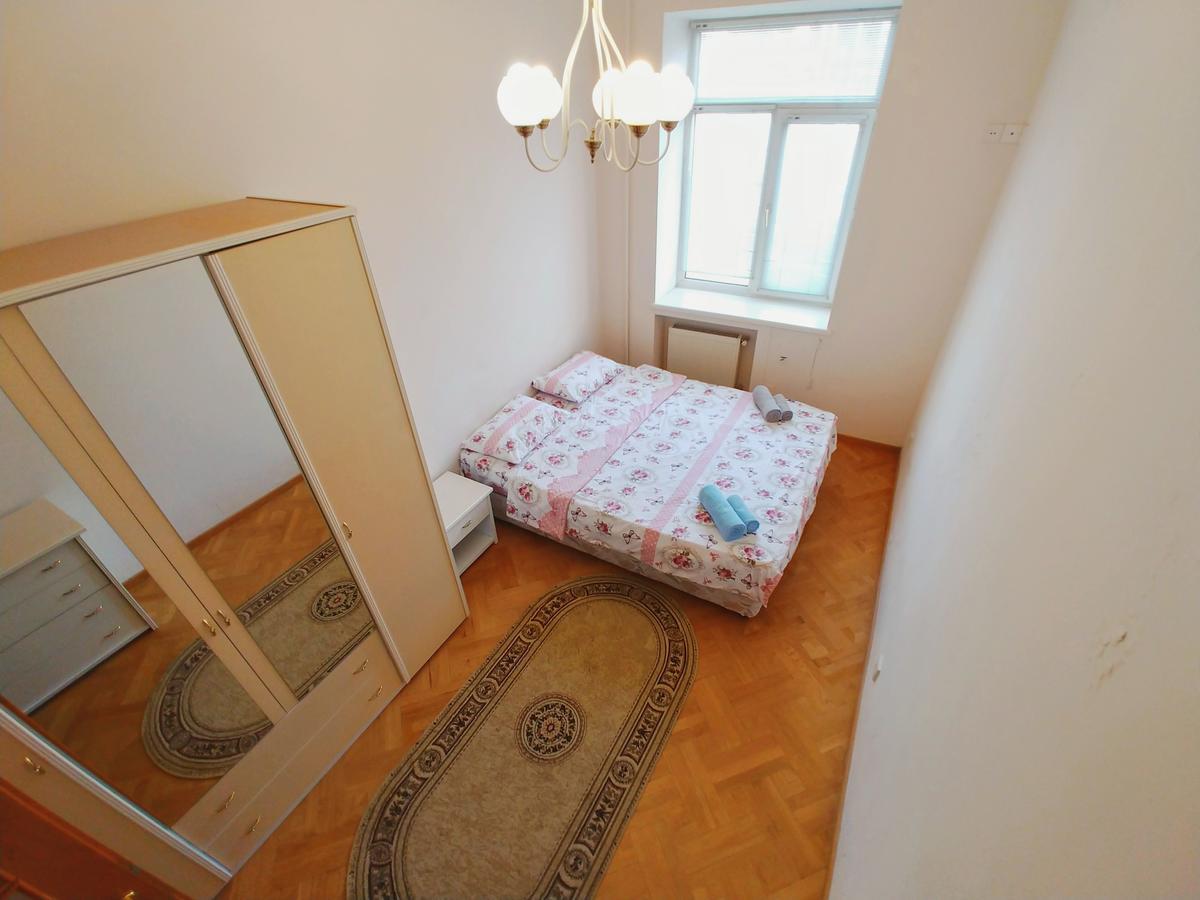Clock Tower Apartment In Baku Exteriör bild