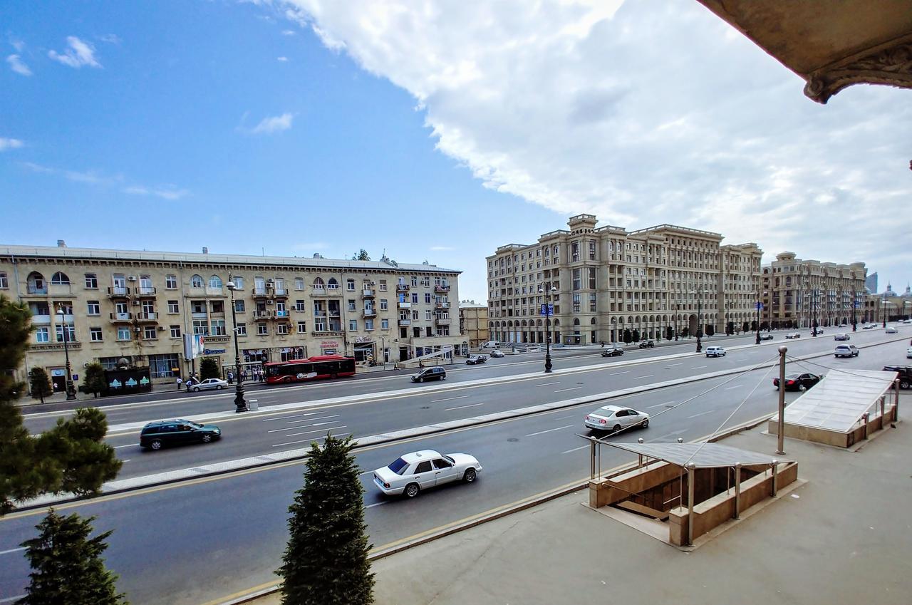 Clock Tower Apartment In Baku Exteriör bild