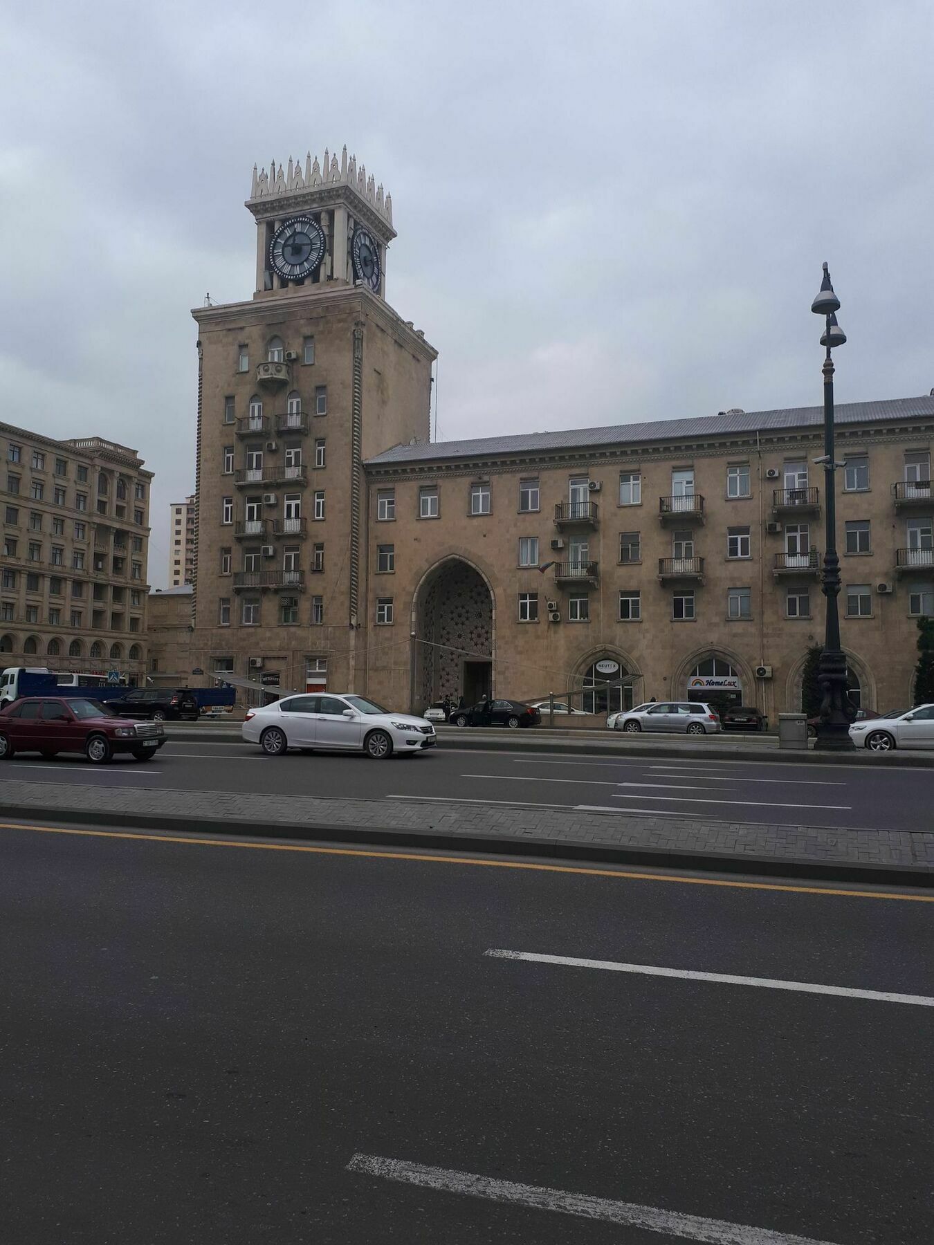 Clock Tower Apartment In Baku Exteriör bild